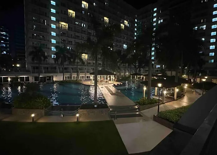 Tropical Balcony Pool View, 14th Floor, Moa, Netflix, Airport At Shell Manila