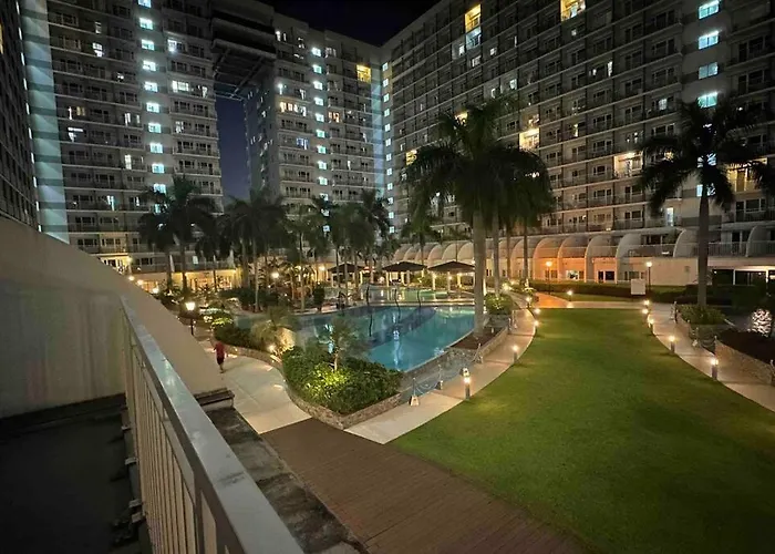 Tropical Balcony Pool View, 14th Floor, Moa, Netflix, Airport At Shell Apartment *