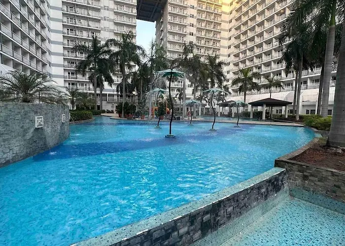 Tropical Balcony Pool View, 14th Floor, Moa, Netflix, Airport At Shell Apartment Manila